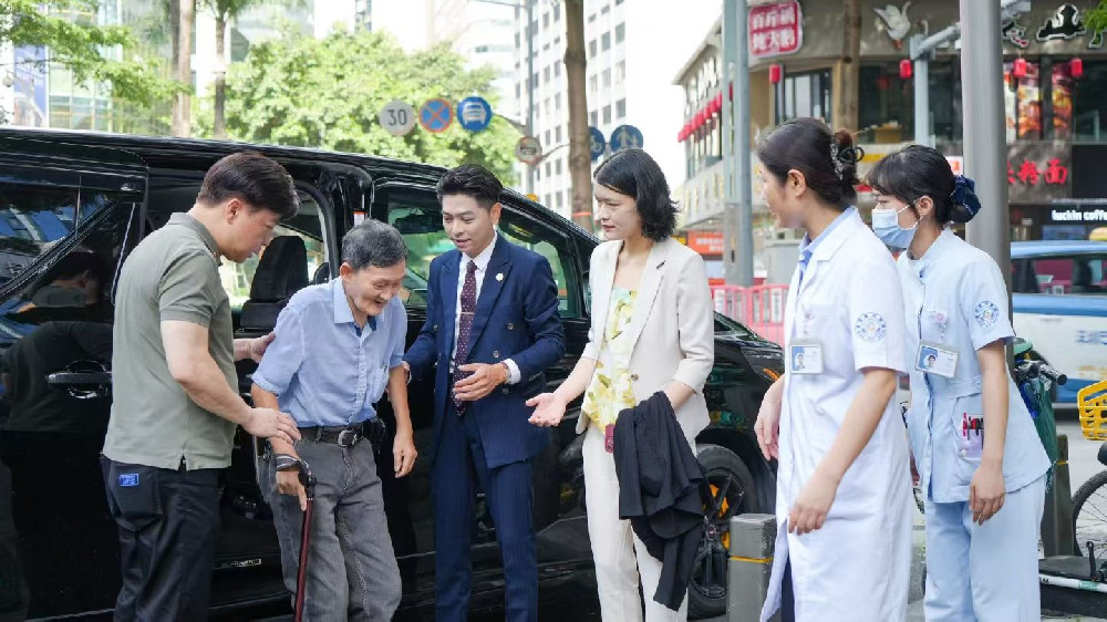 【醫療資助】告別視力模糊：「重建光明百人公益行動」白內障患者全數資助計劃